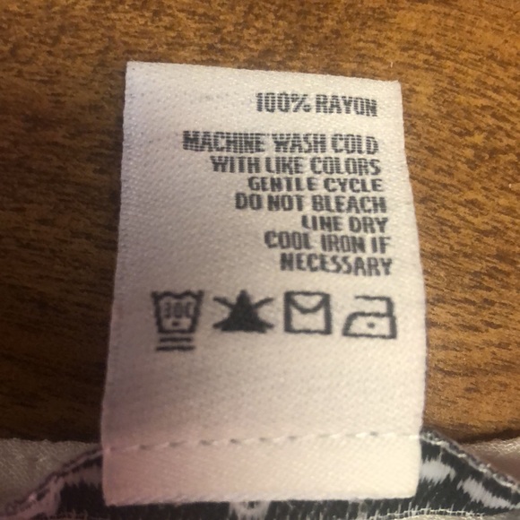 Pretty White Blouse by American Rag Plus Size 3X - Picture 8 of 8